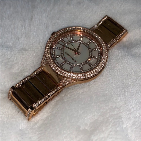 Michael Kors Jewelry - 💕Michael Kors Rose Gold Watch💕
